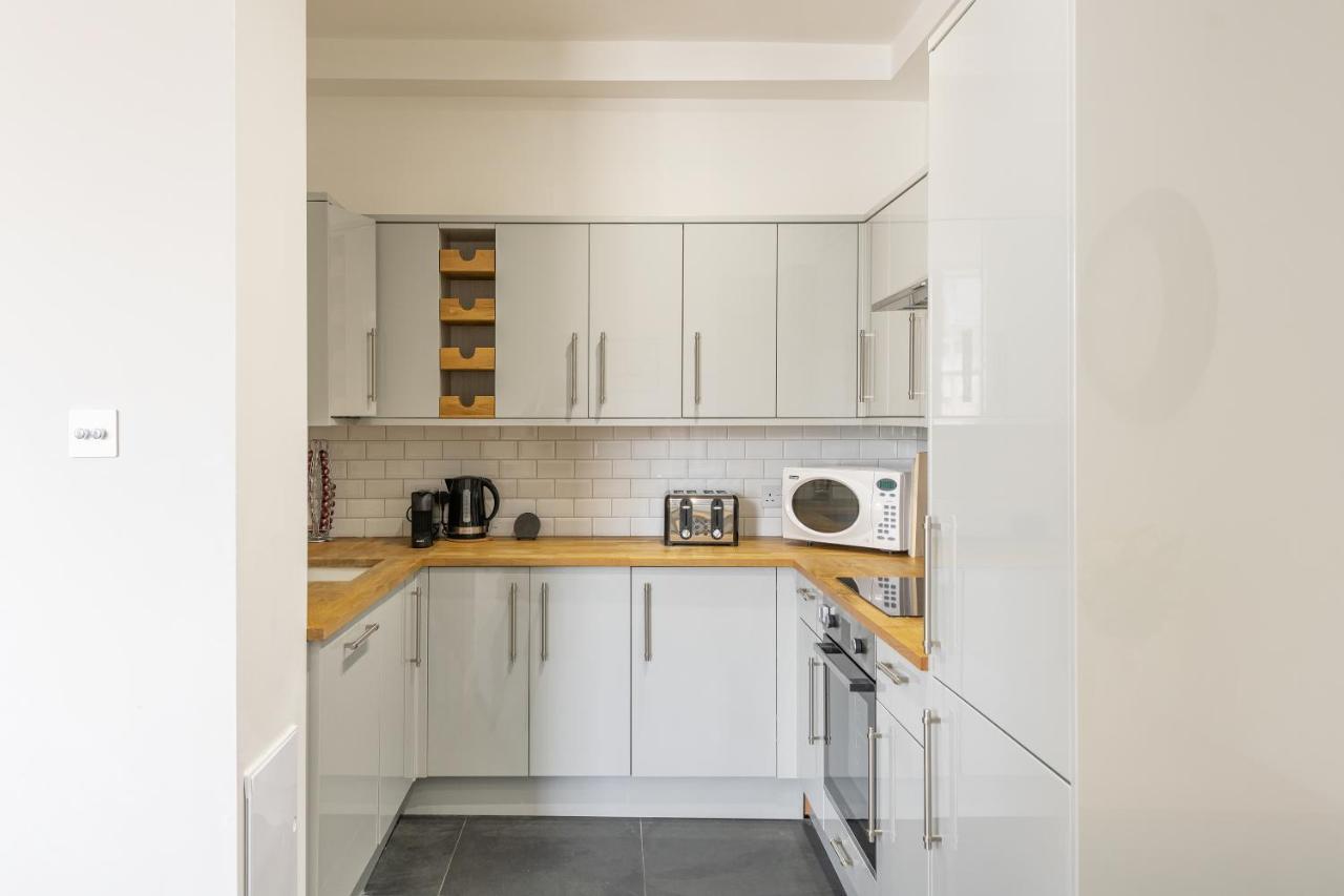 Georgian 2 Bed Apartment With 3 Bathrooms And Parking 外观 照片