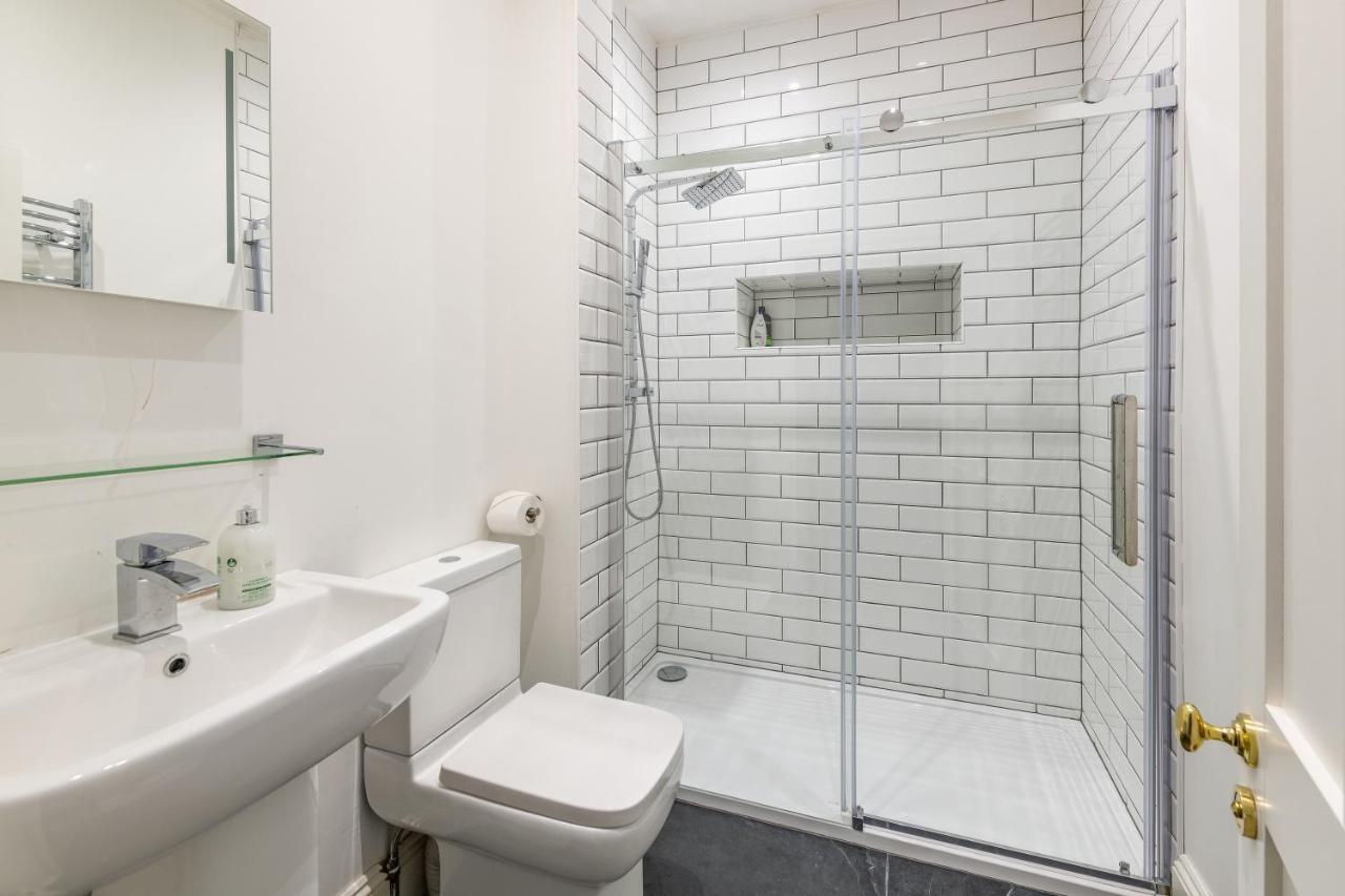 Georgian 2 Bed Apartment With 3 Bathrooms And Parking 外观 照片